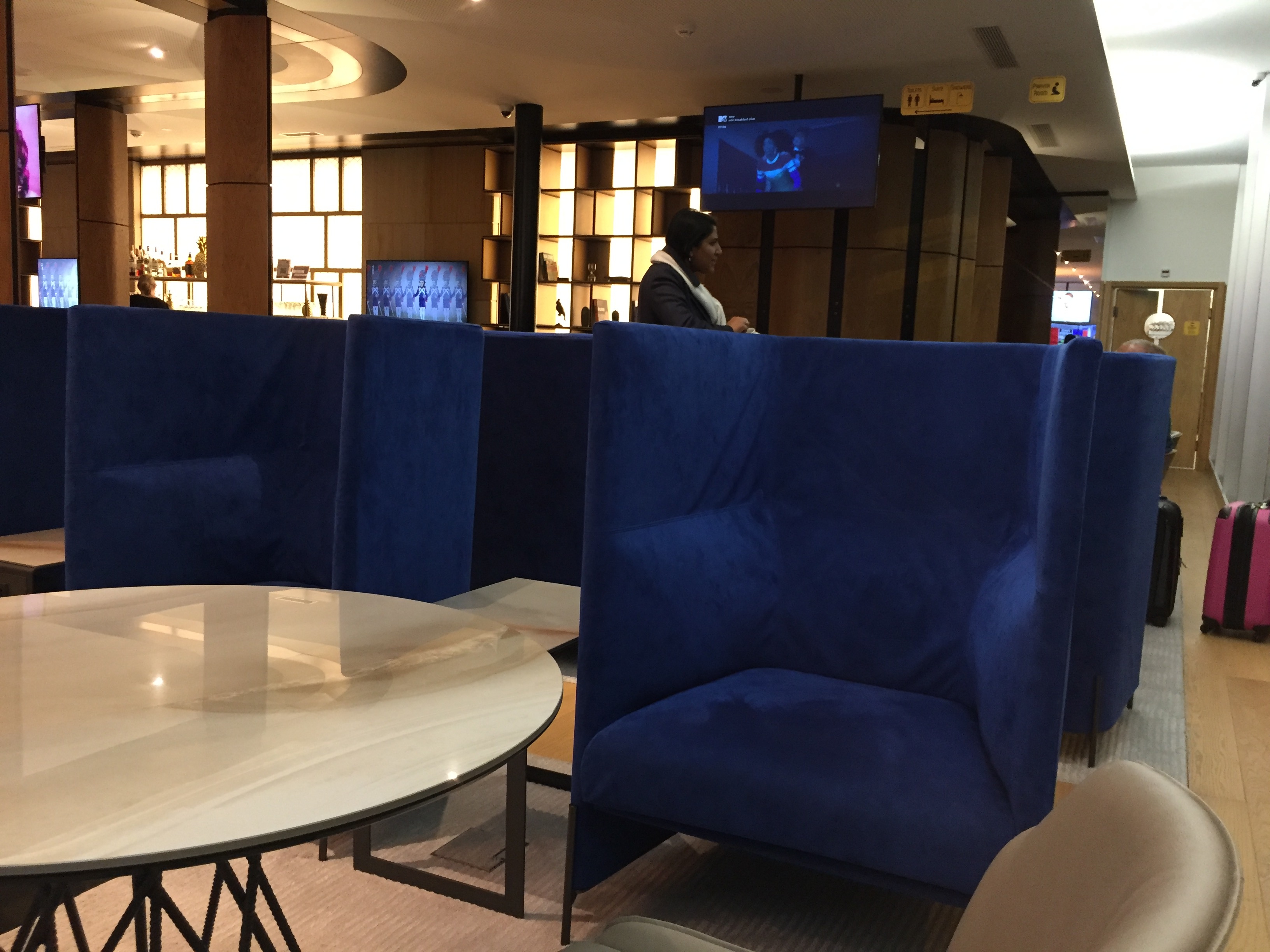 Another sitting lounge area - Zurich Terminal E